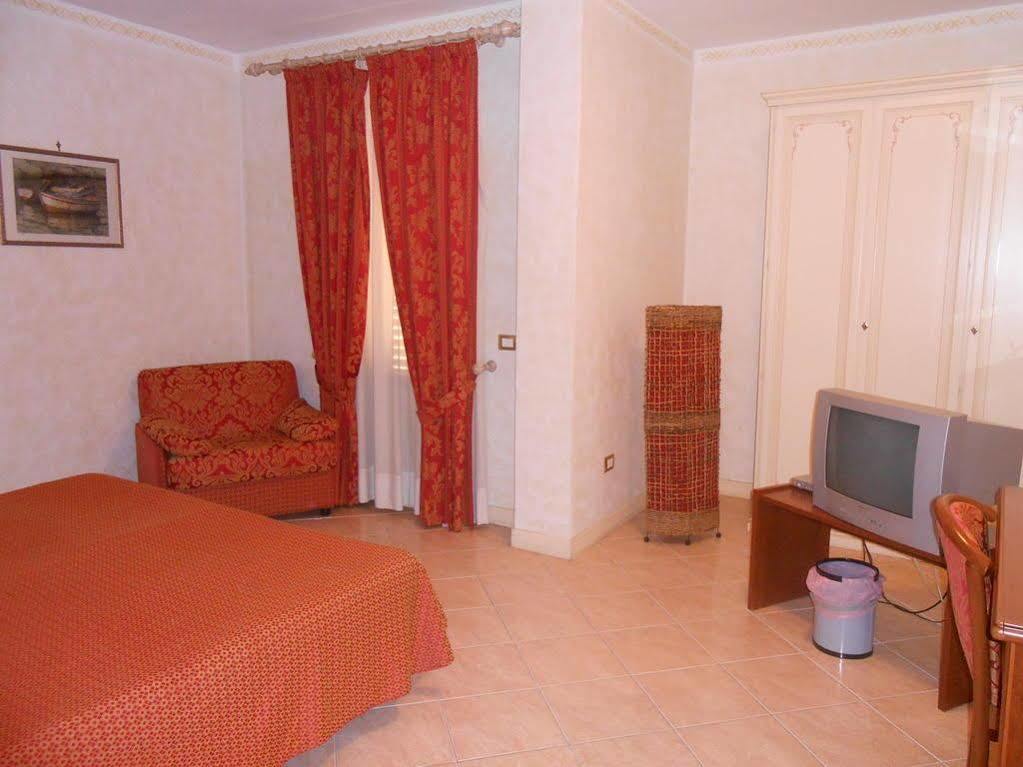 Hotel Centrale Bagheria Ngoại thất bức ảnh